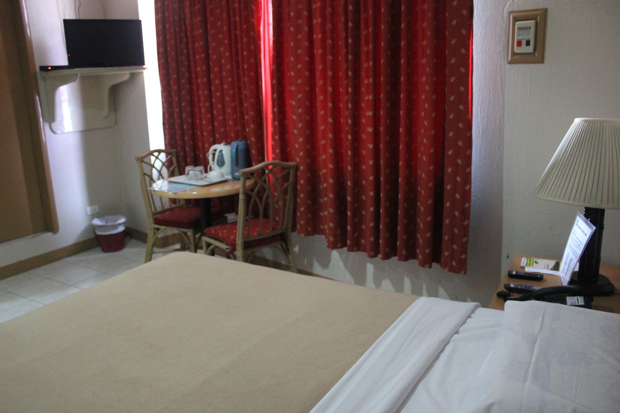 Elegant Circle Inn