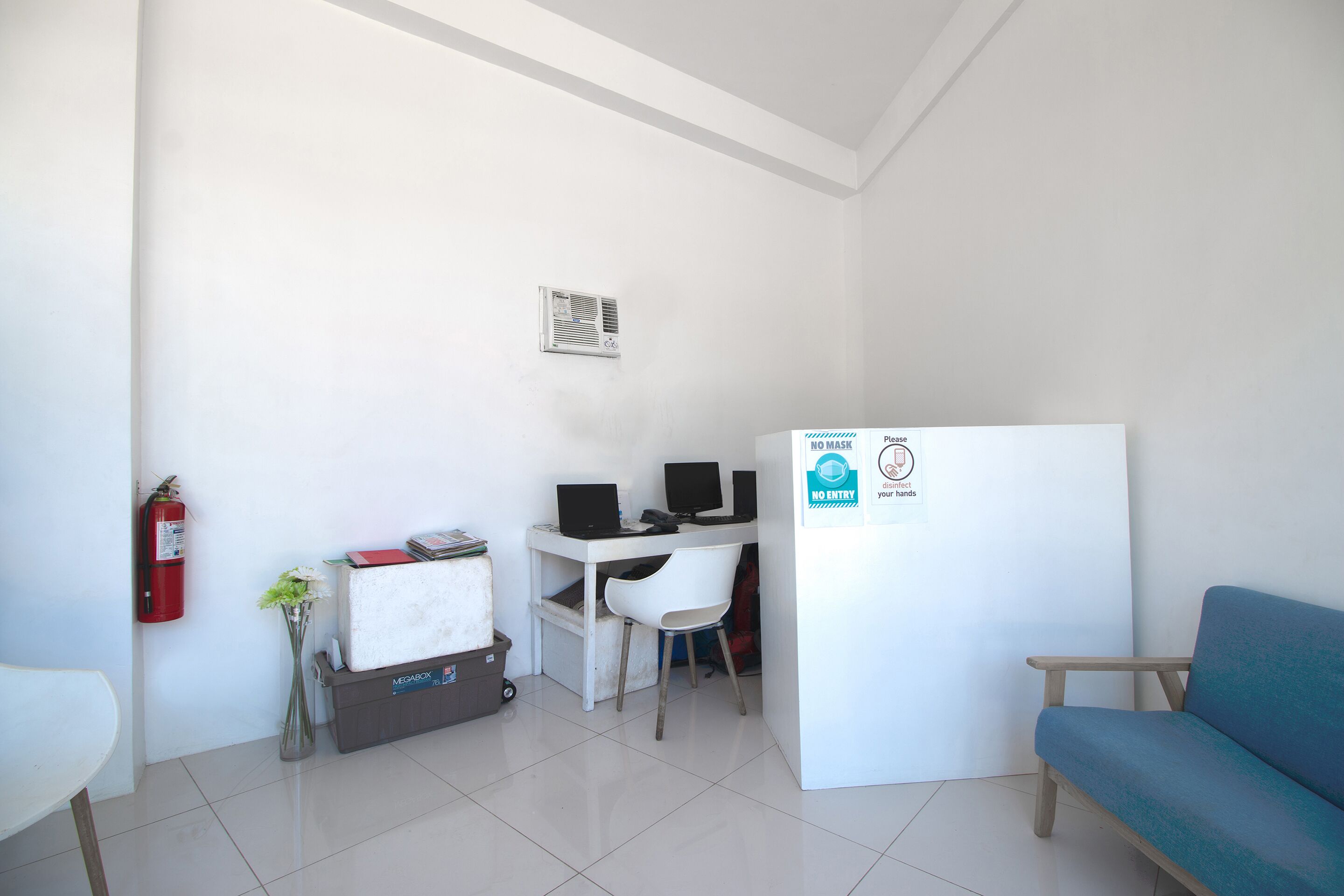 Fat J Apartelle by Oyo Rooms