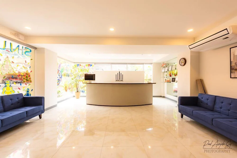 Hotel One