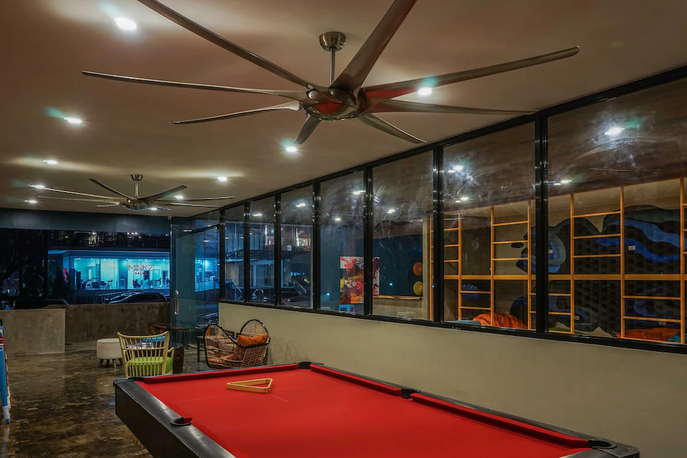 HQ Hostel