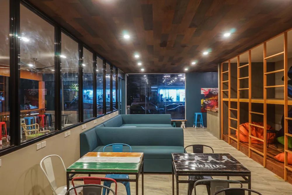HQ Hostel