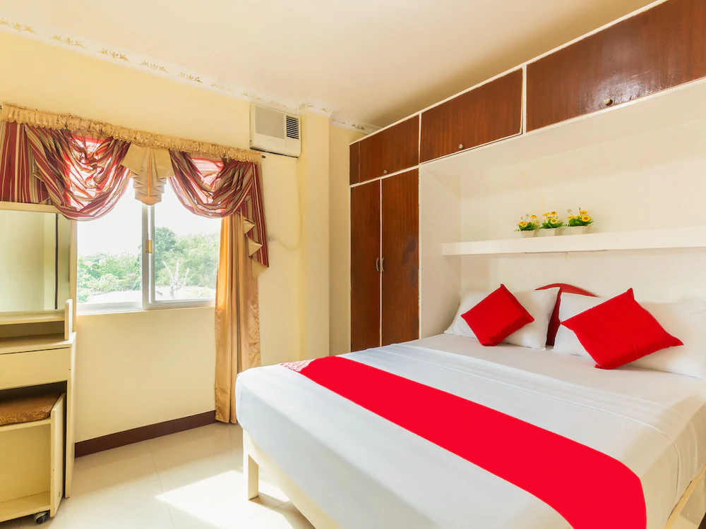 J & H Apartments by OYO Rooms