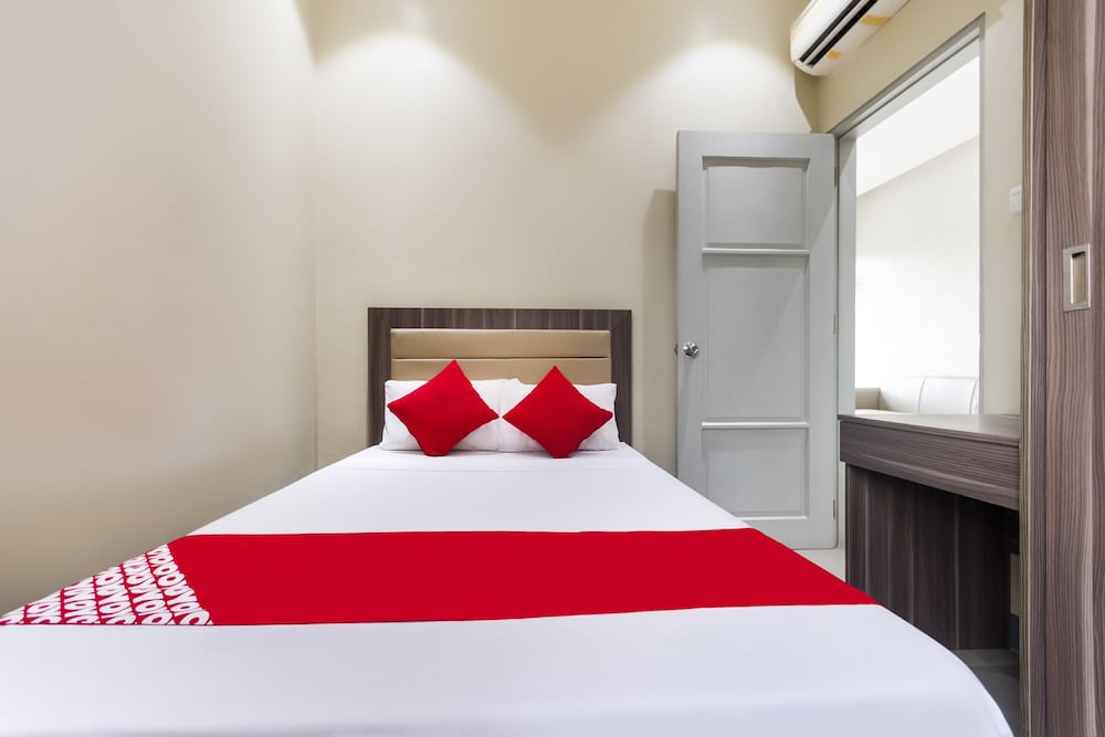 Jcad Hotel by OYO Rooms