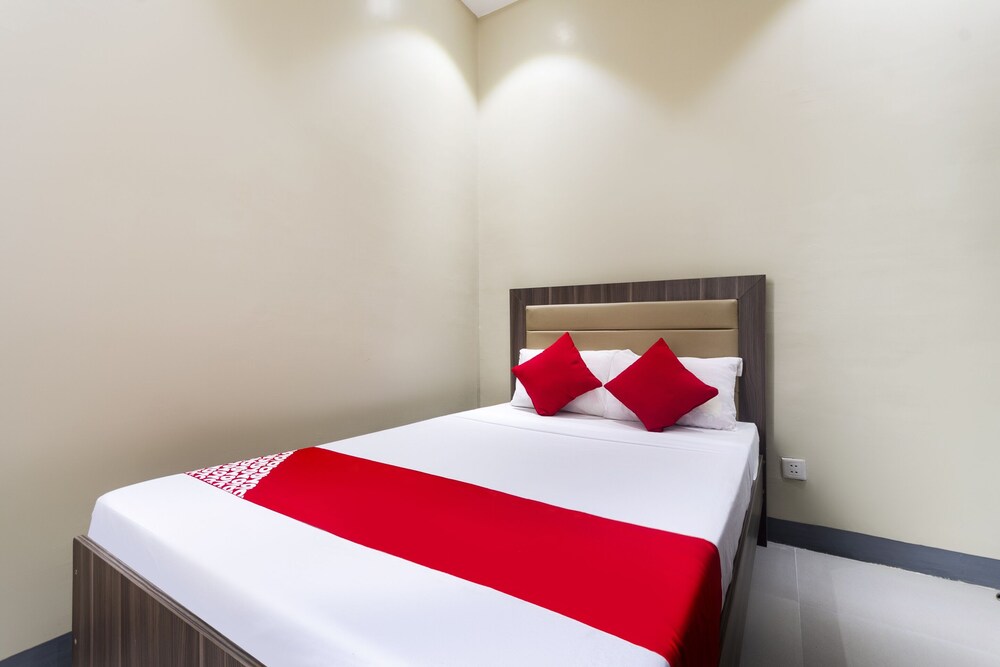 Jcad Hotel by OYO Rooms