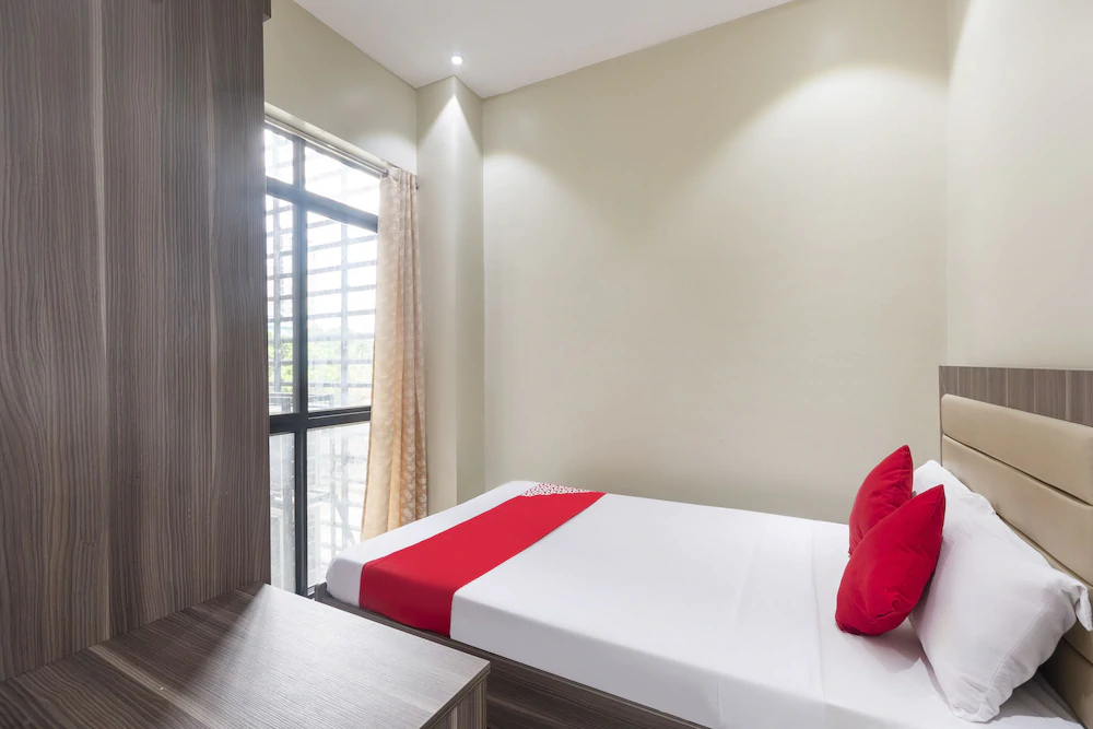 Jcad Hotel by OYO Rooms