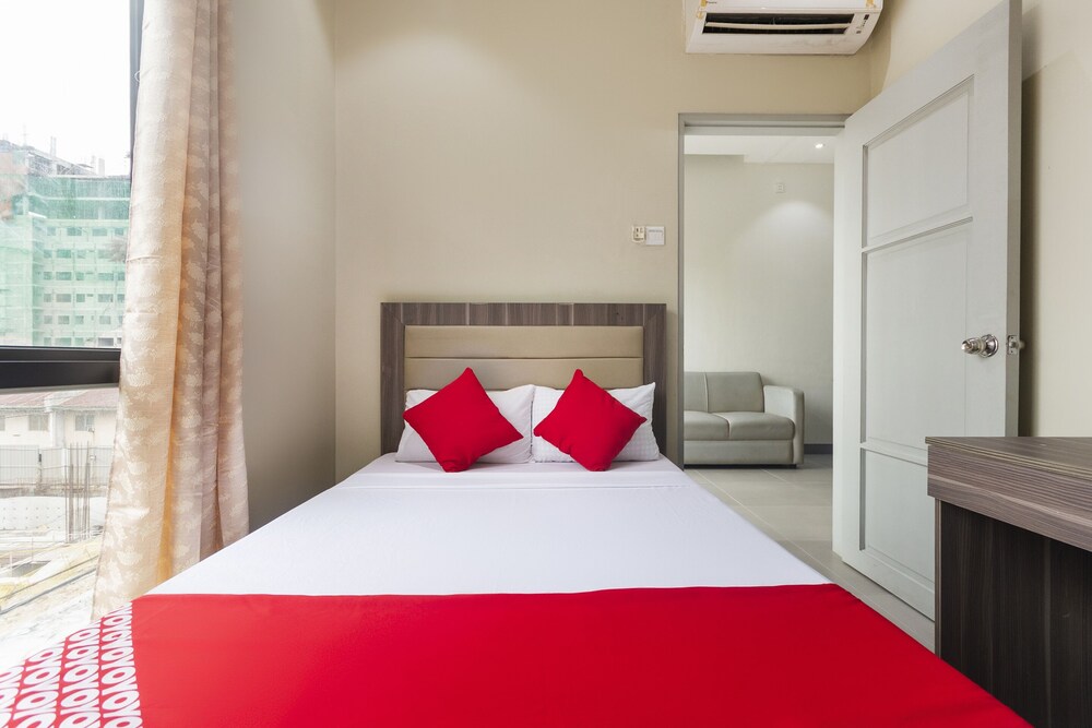 Jcad Hotel by OYO Rooms