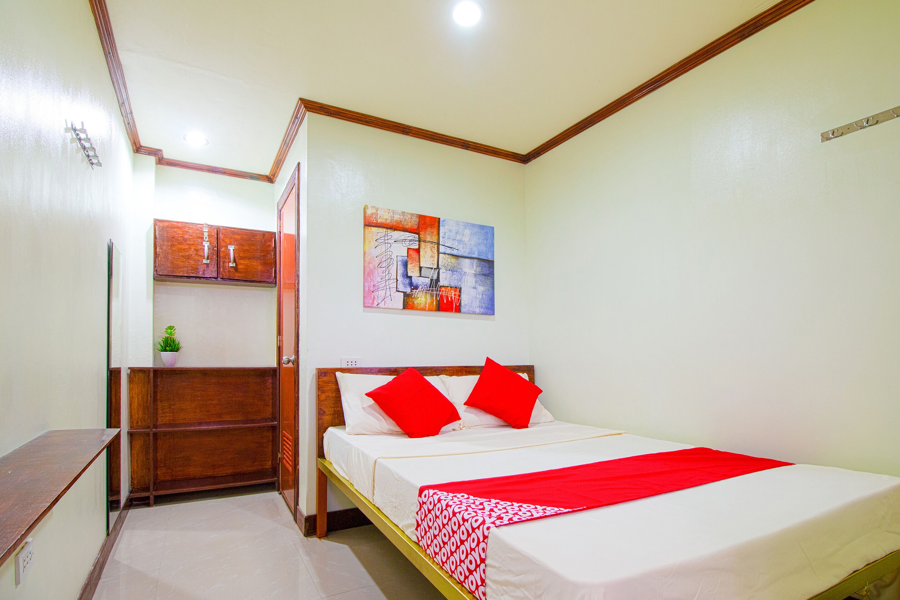 Lisa's Guesthouse by OYO Rooms