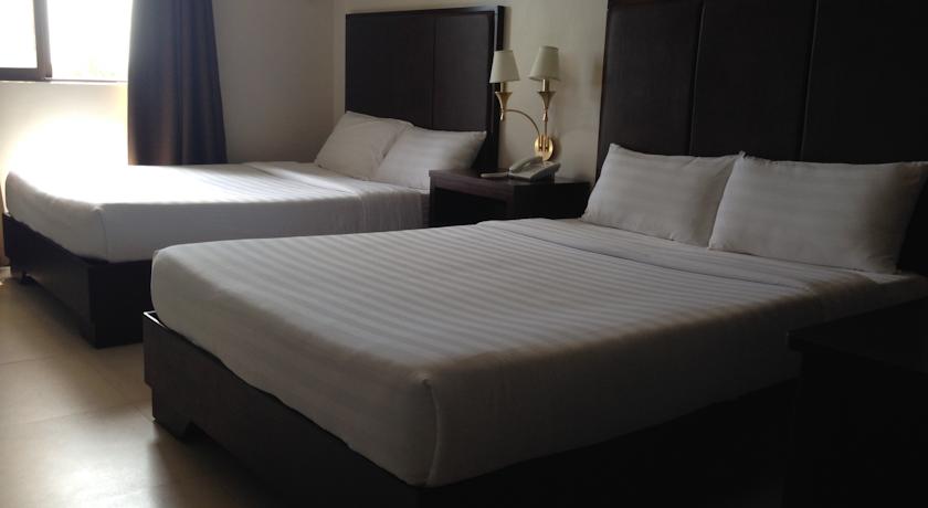Main Hotel & Suites