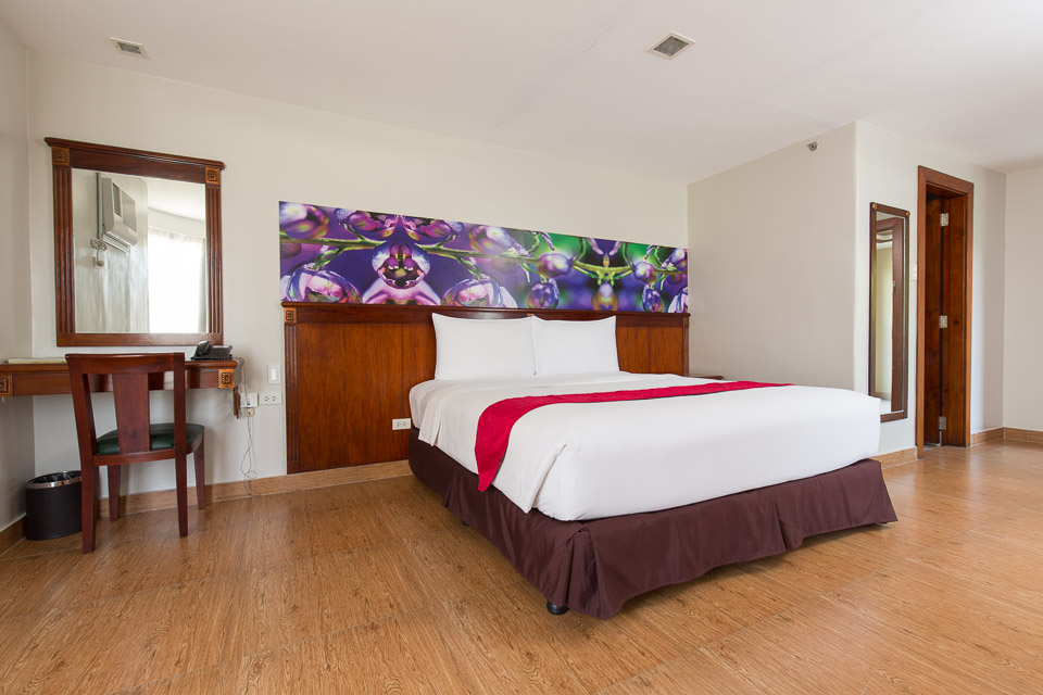MJ Hotel & Suites