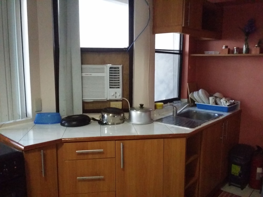 Obaid's Condo In Winland Towers