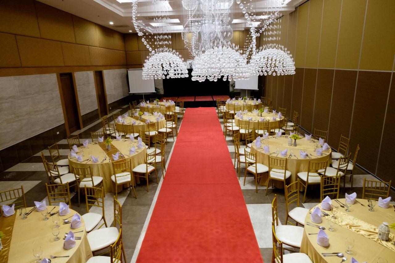 One Central Hotel