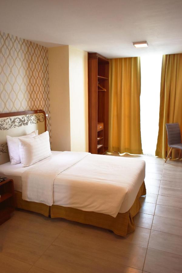 One Central Hotel
