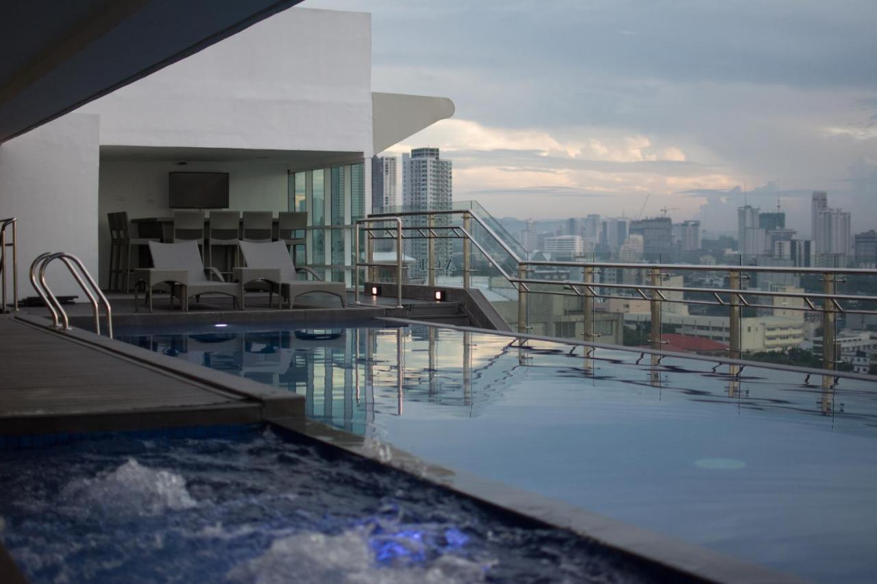 One Central Hotel