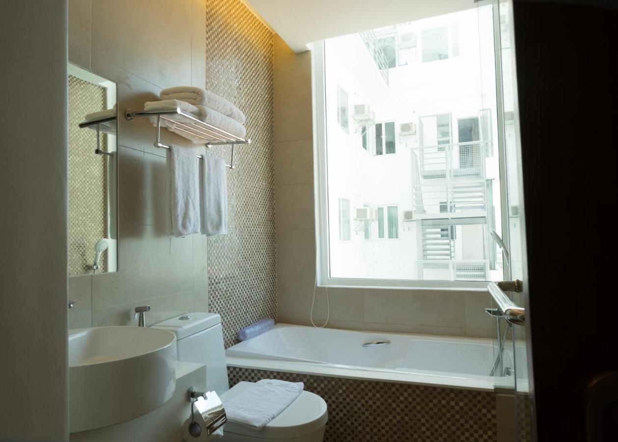One Central Hotel
