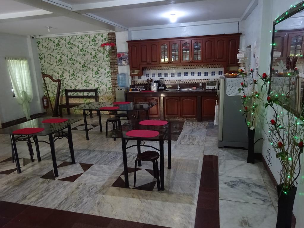 Pe're Aristo Guesthouse