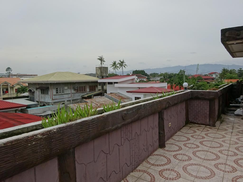 Pe're Aristo Guesthouse