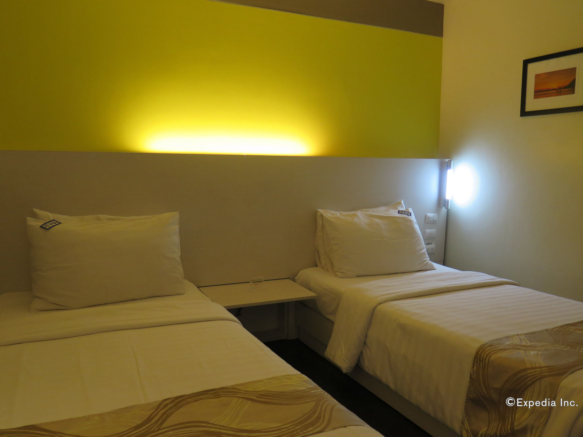 Pillows Hotel