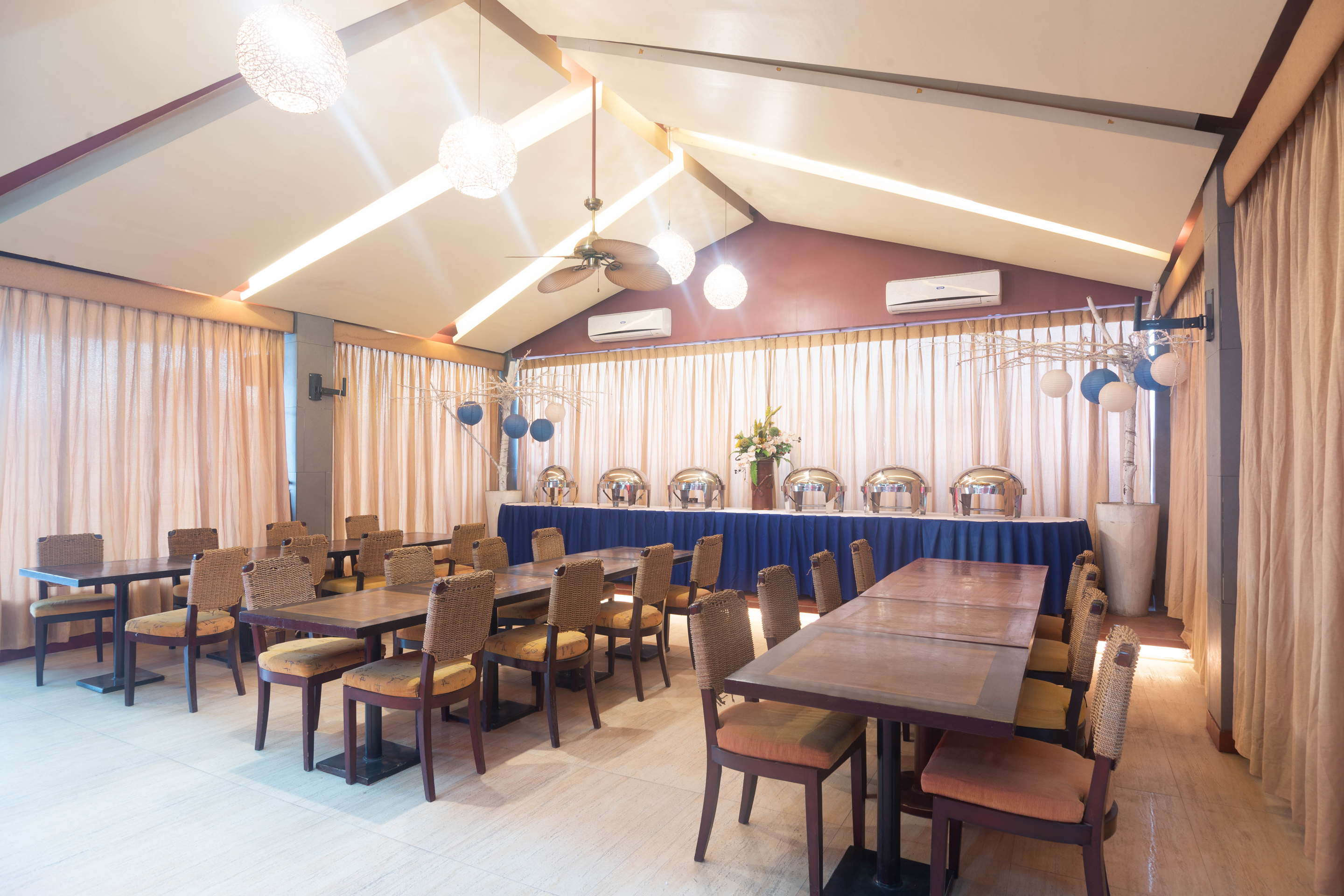 San Remigio Pensionne Suites by OYO