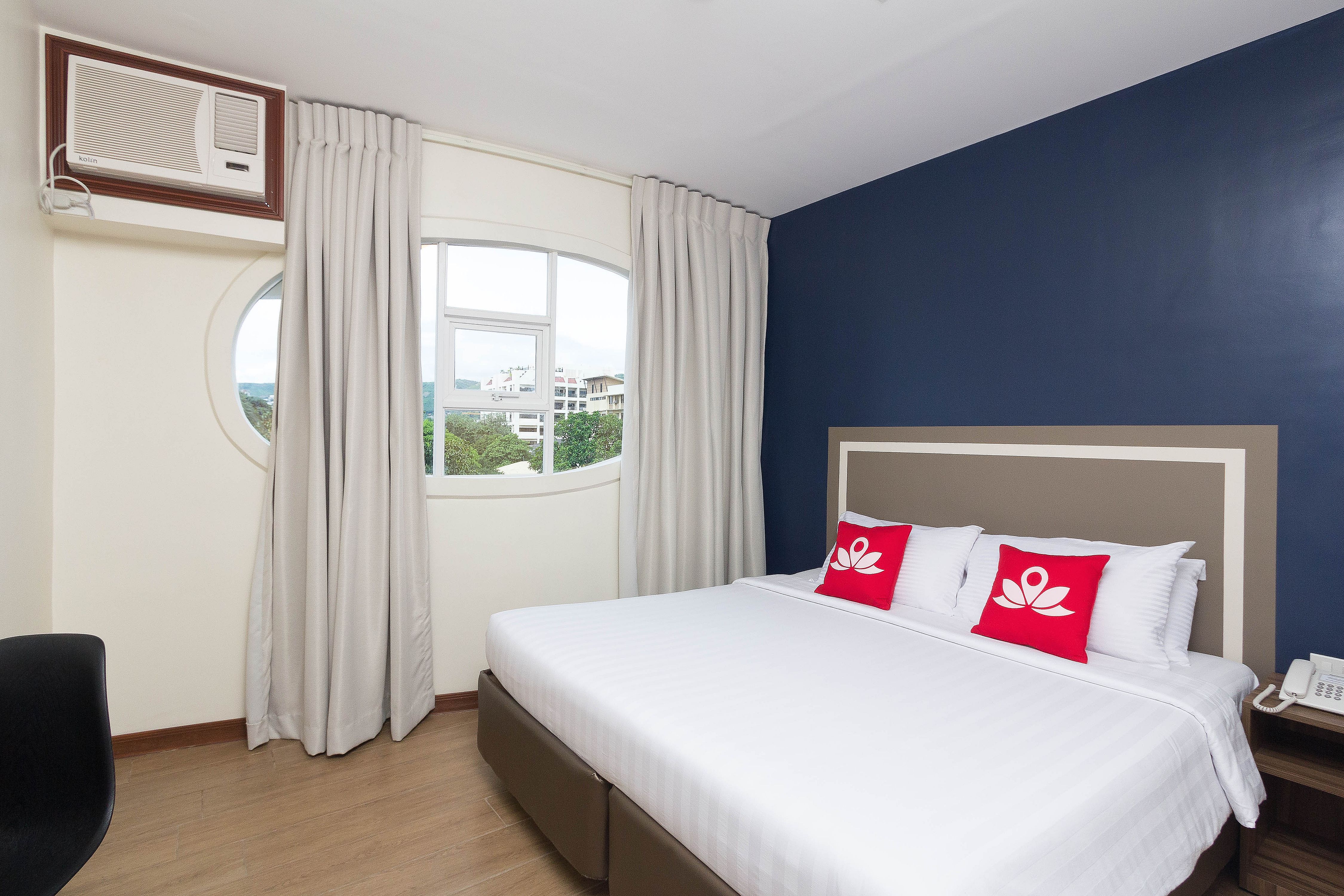 S Hotel & Residences by ZEN Rooms
