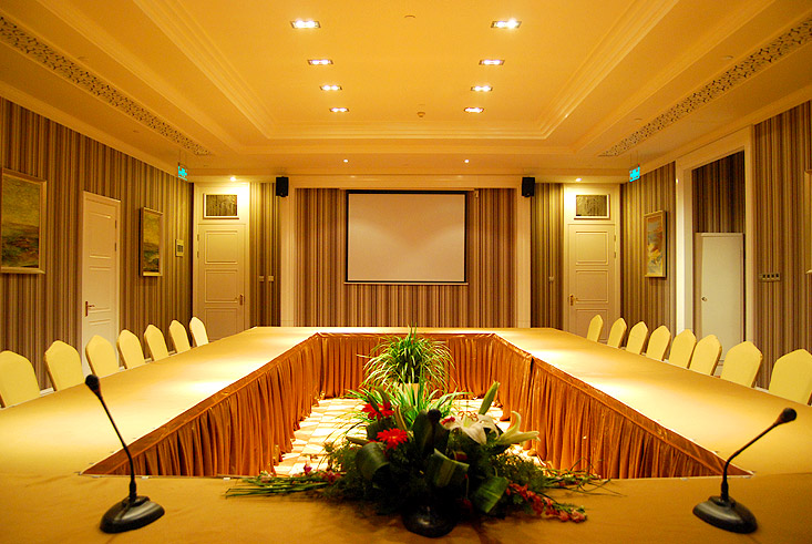 Southpole Central Hotel