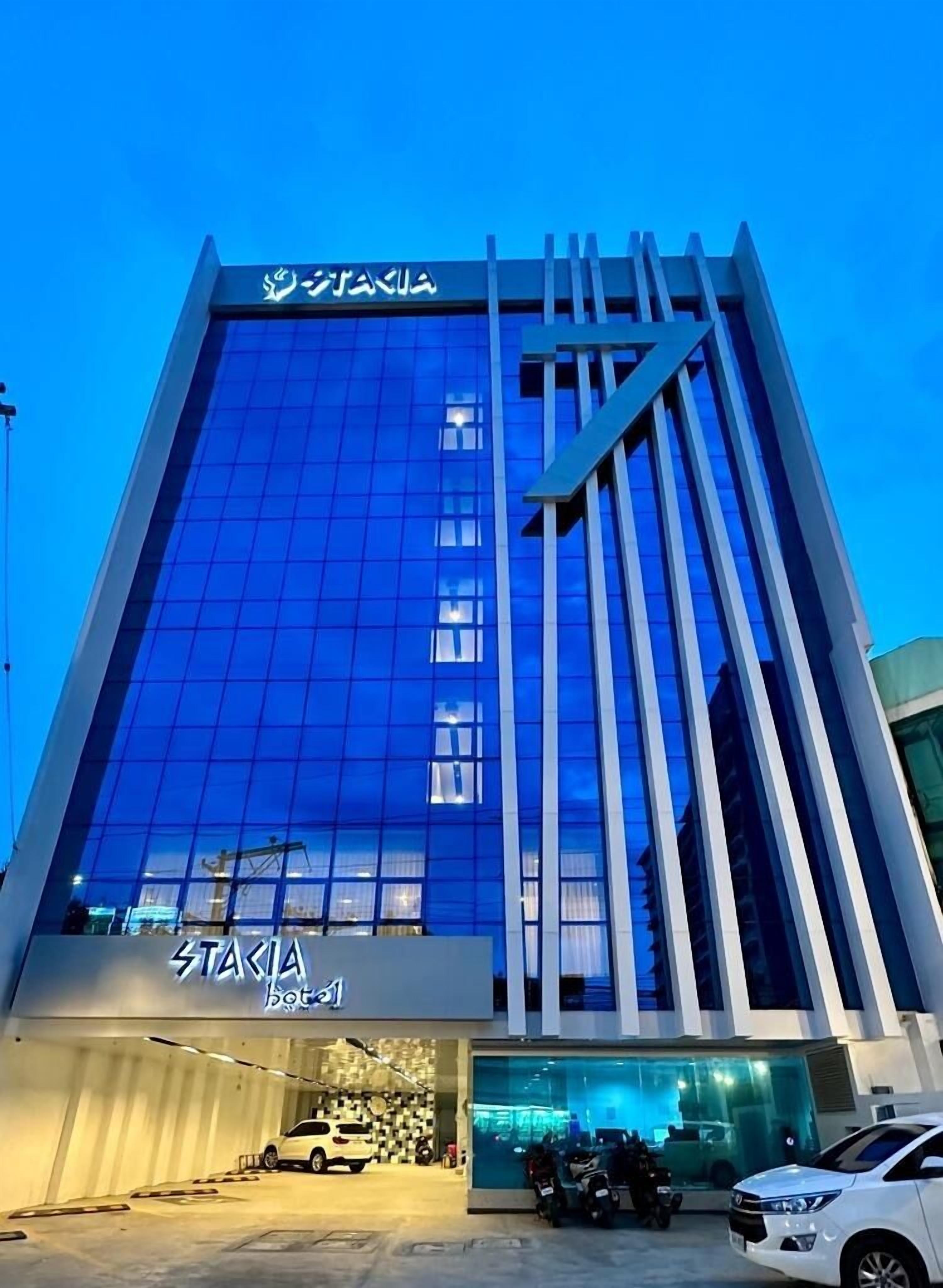Stacia Hotel