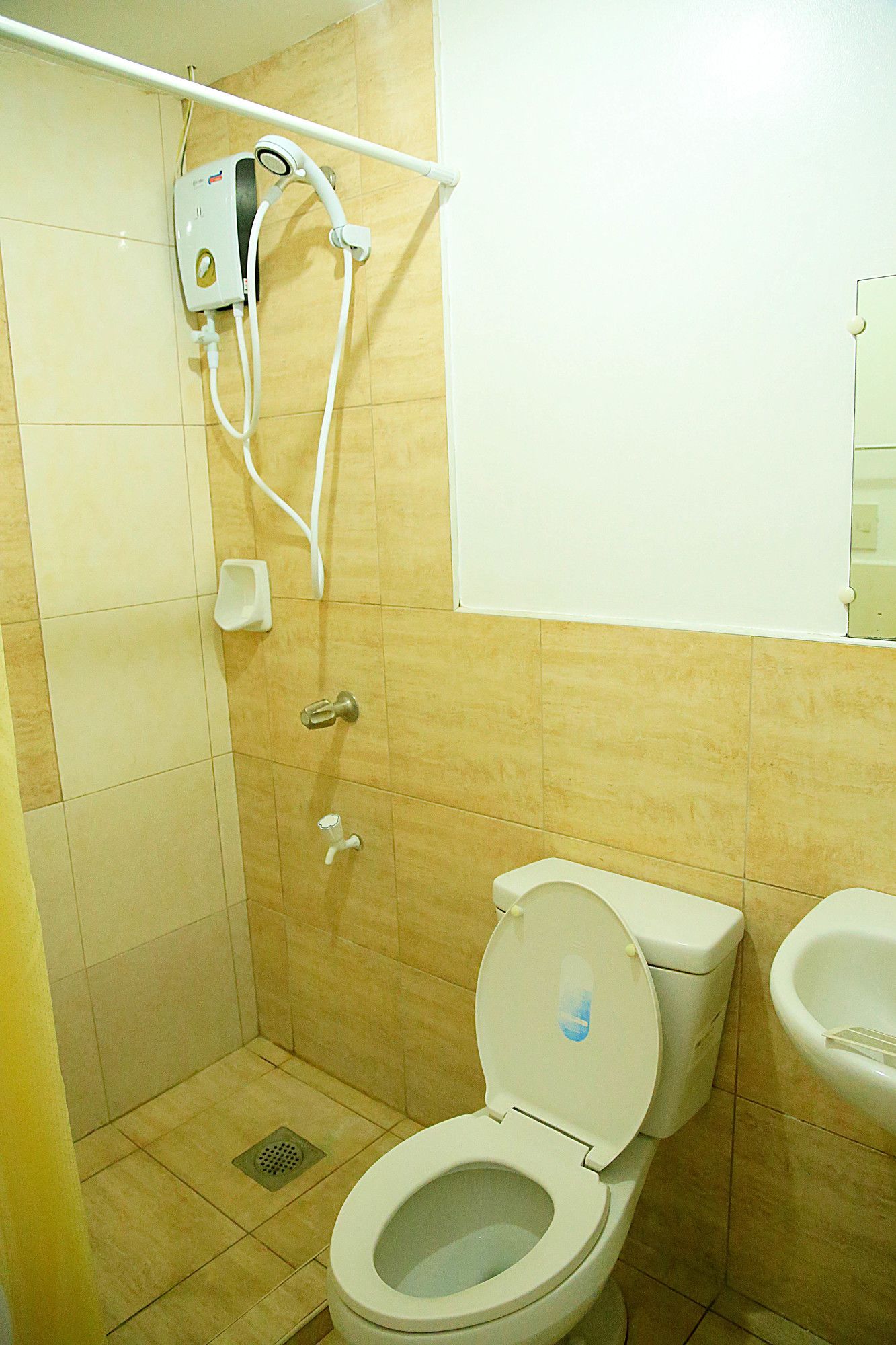 Travelbee Business Inn
