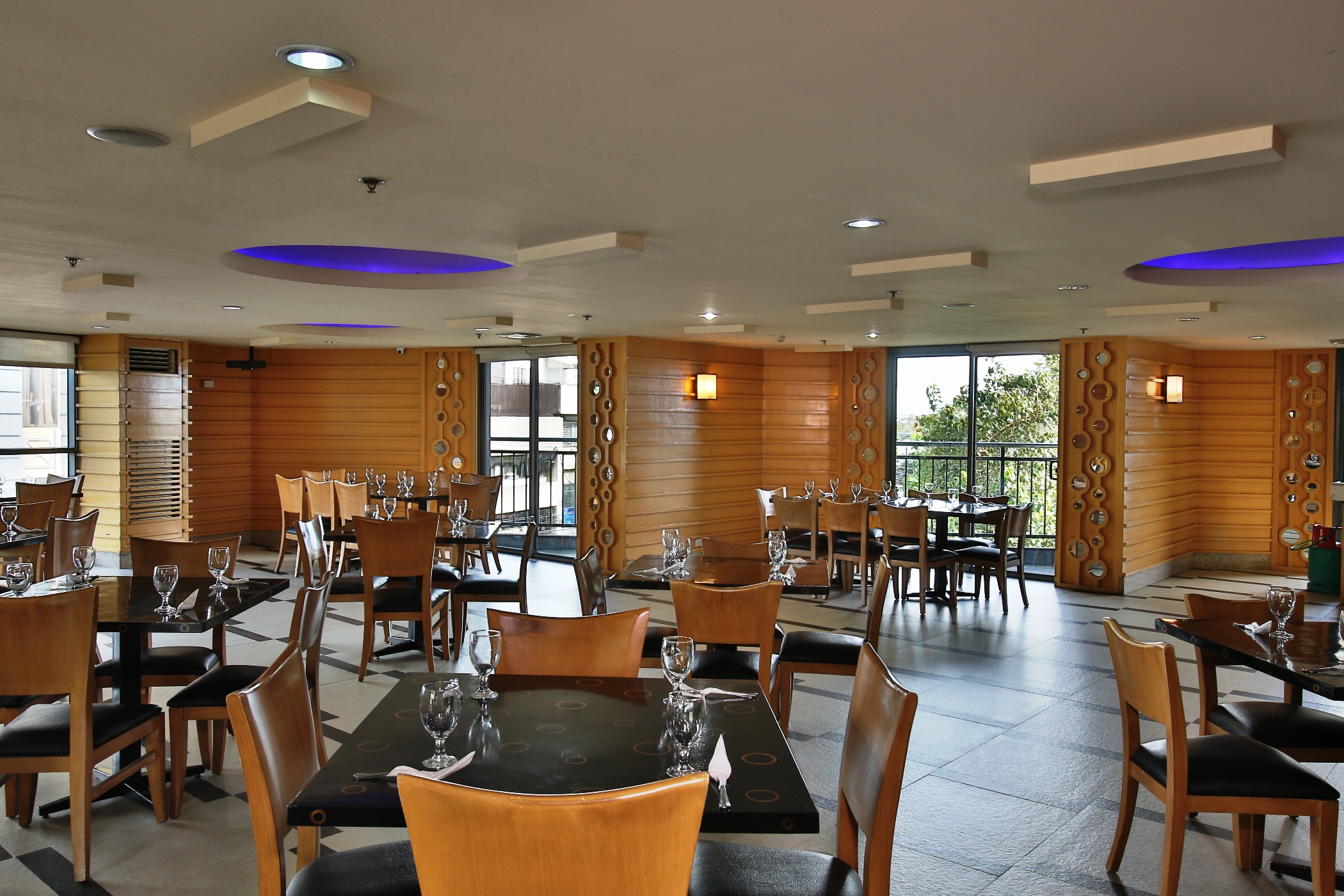 Ultima Residences City Suite Ramos