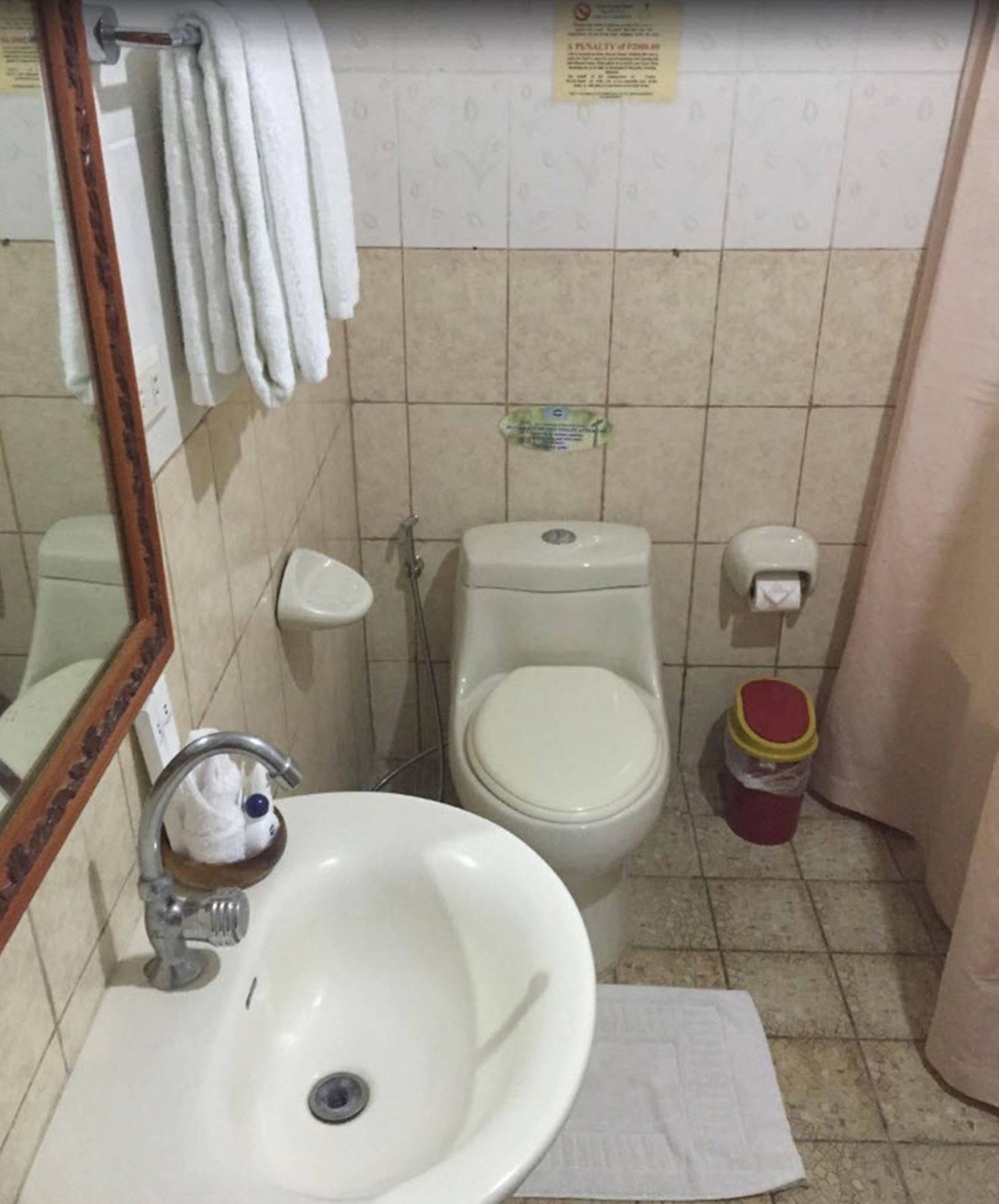 Crown Royale Hotel