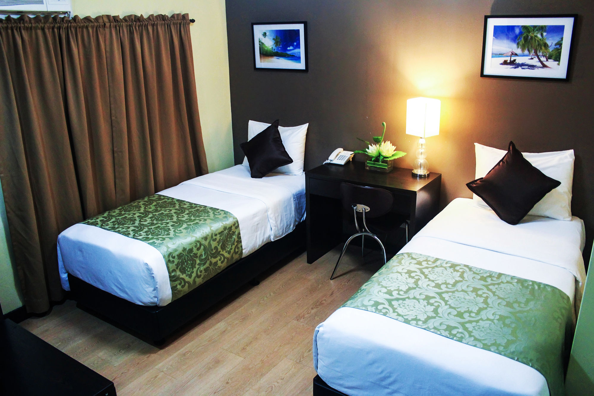 The Studio 18 Residences