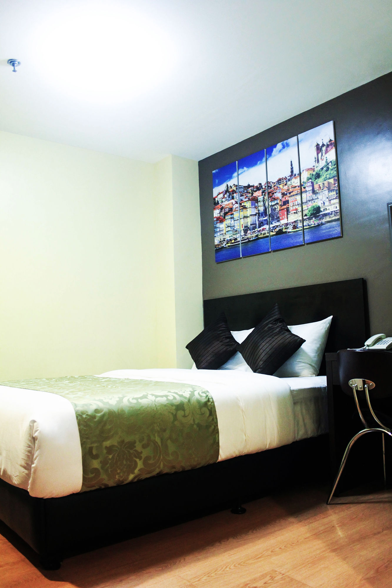 The Studio 18 Residences