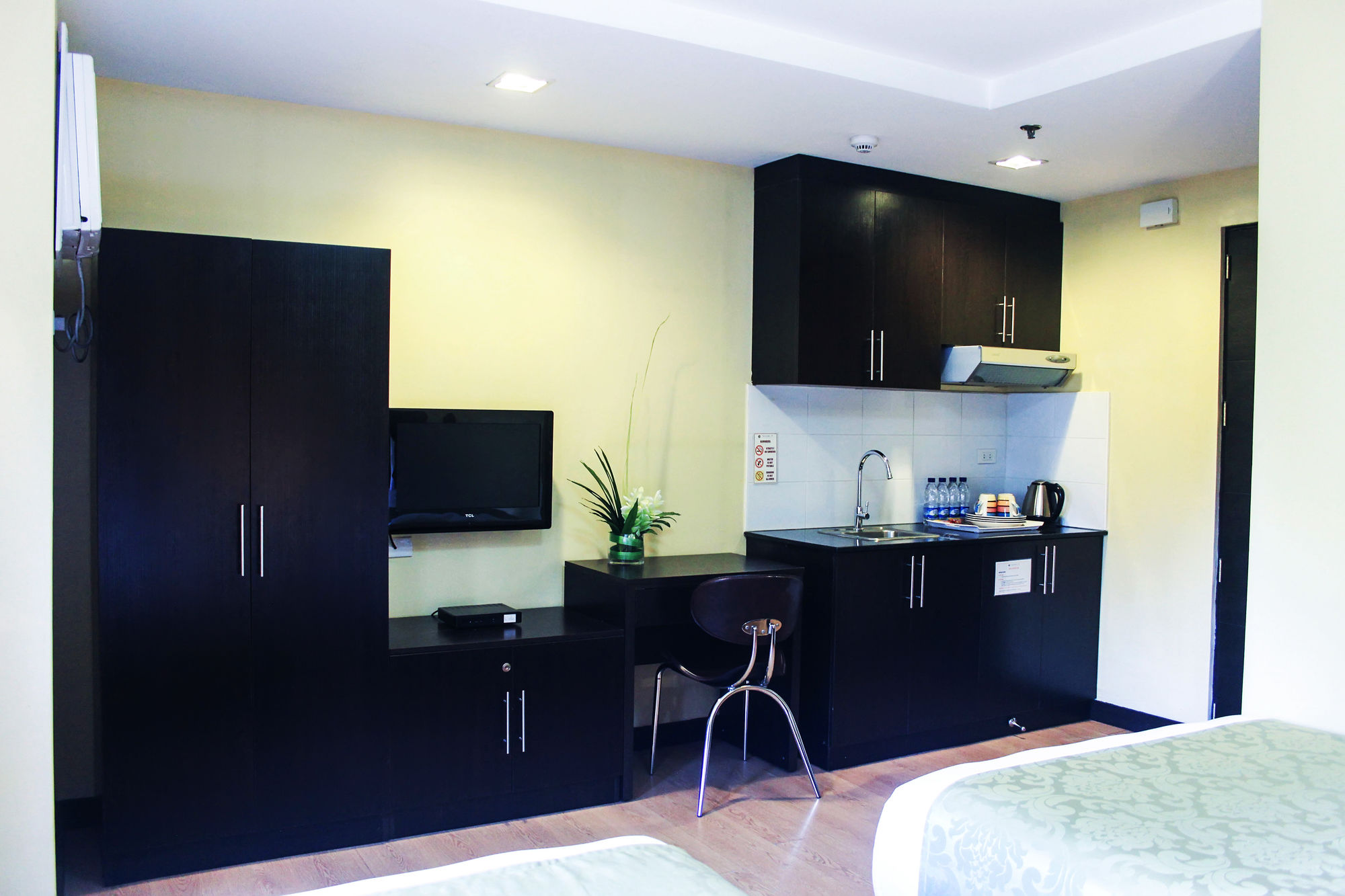 The Studio 18 Residences
