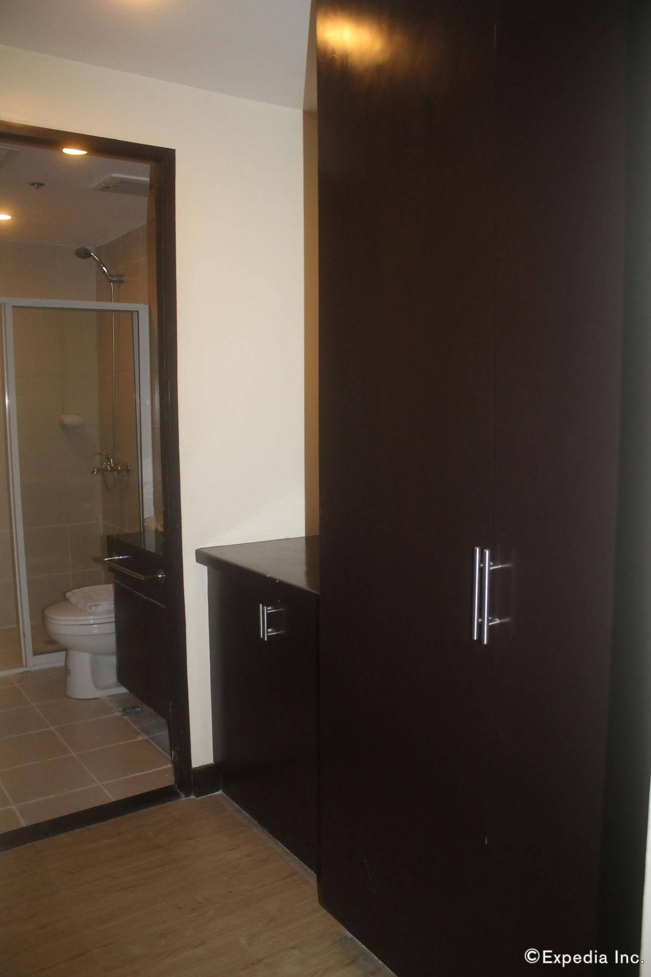 F1 Suites at Fort Palm Spring