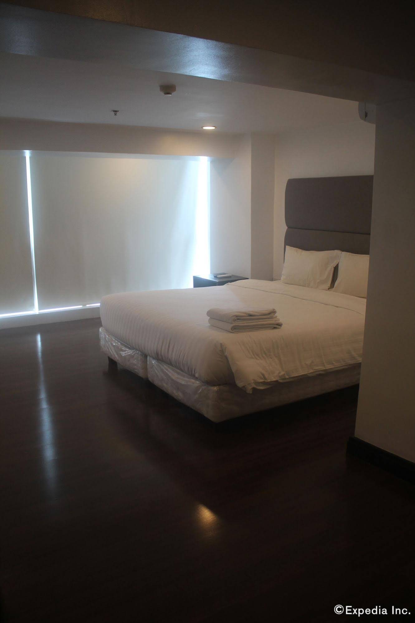 F1 Suites at Fort Palm Spring