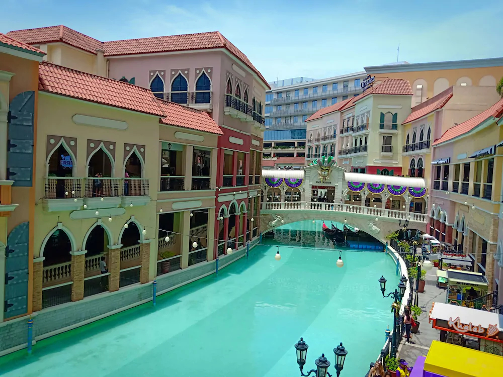 Grace at Mckinley Hill Global City