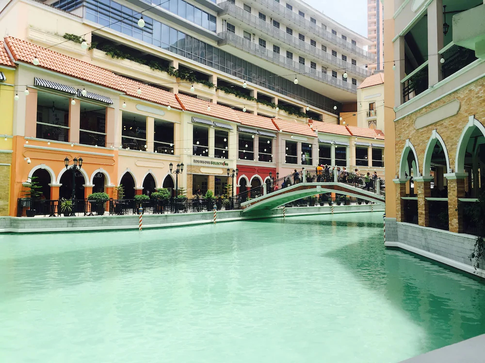Grace at Mckinley Hill Global City