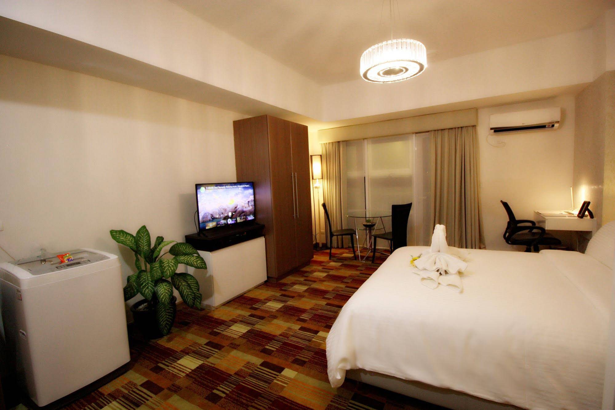MaxStays - Max Pavilion @ The Venice Residences