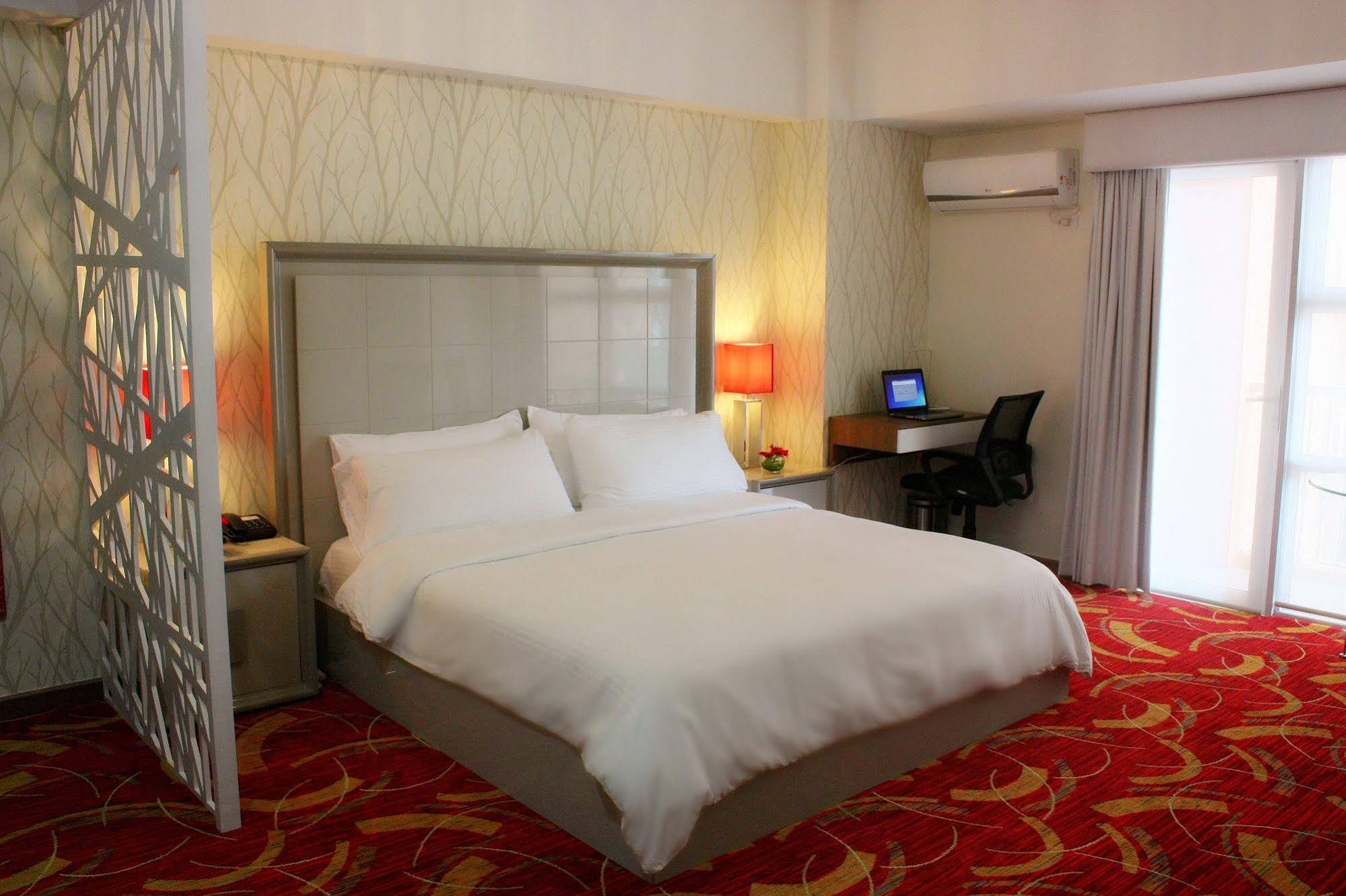 MaxStays - Max Pavilion @ The Venice Residences