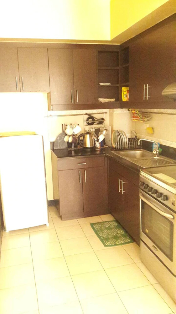Migz N Tons Place At Cypress Towers