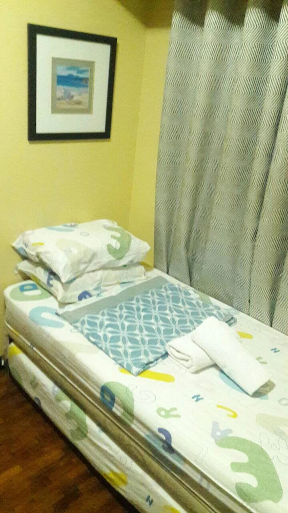 Migz N Tons Place At Cypress Towers
