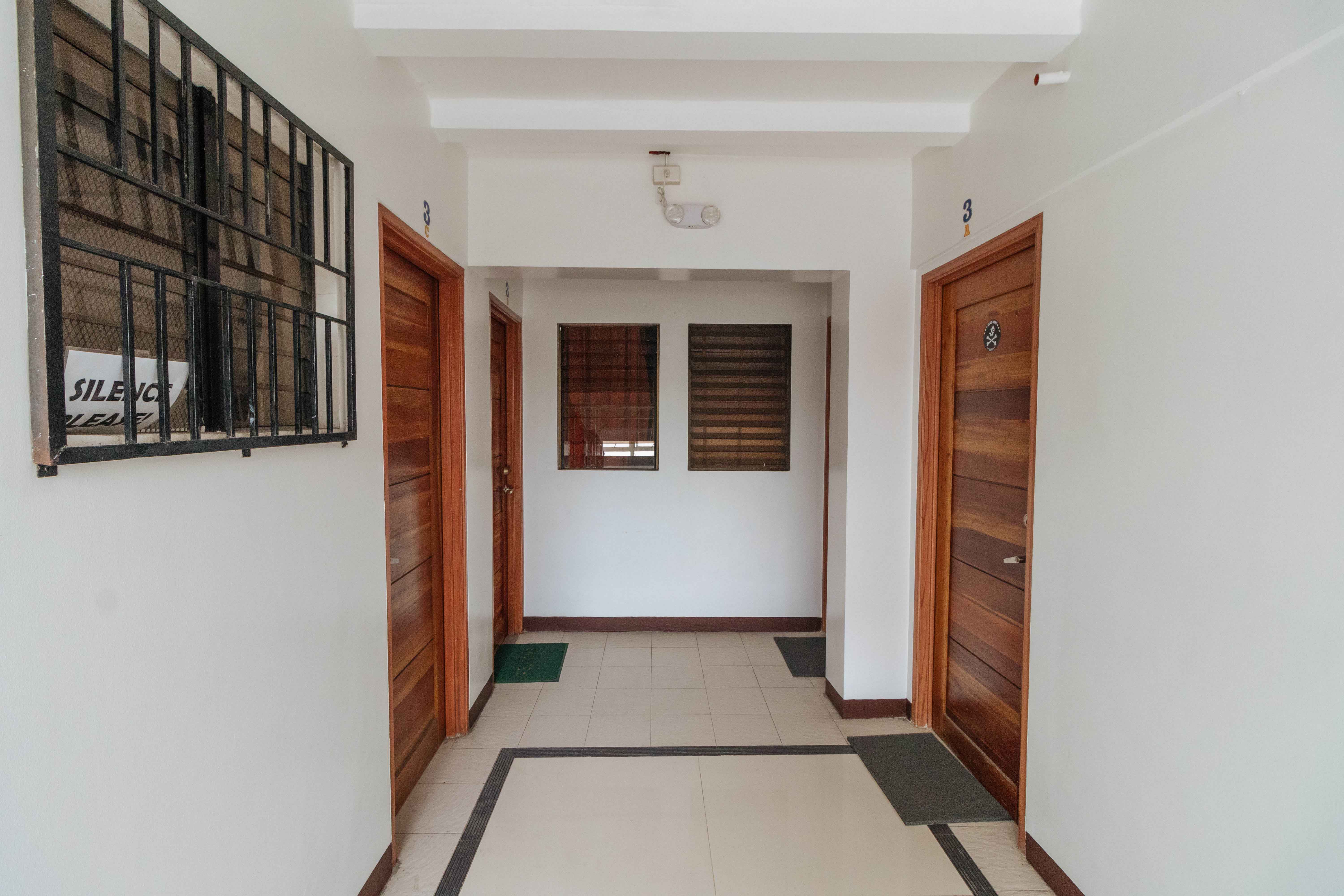 RedDoorz near Mckinley Hill Taguig City