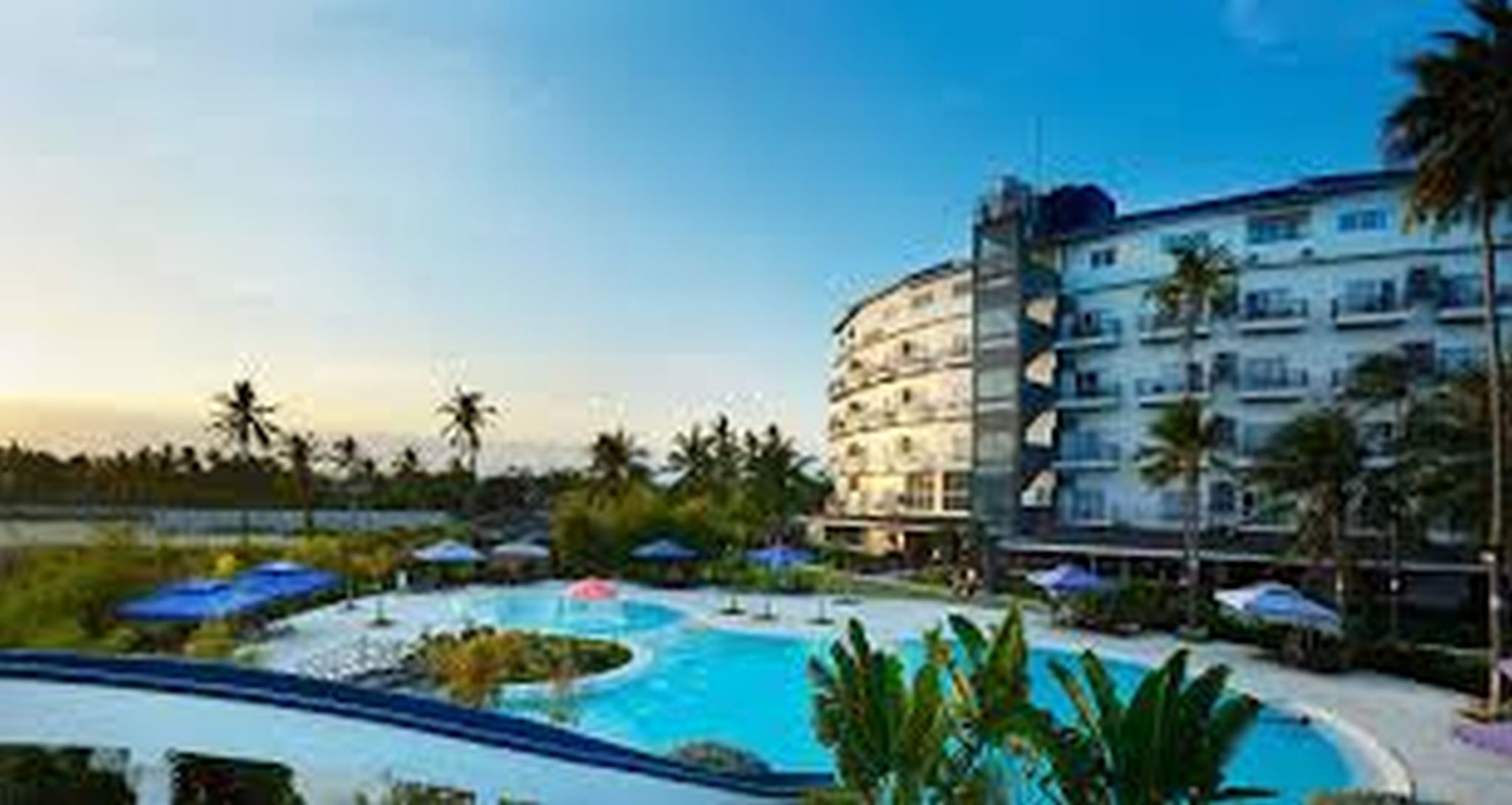 Solea Seaview Resort