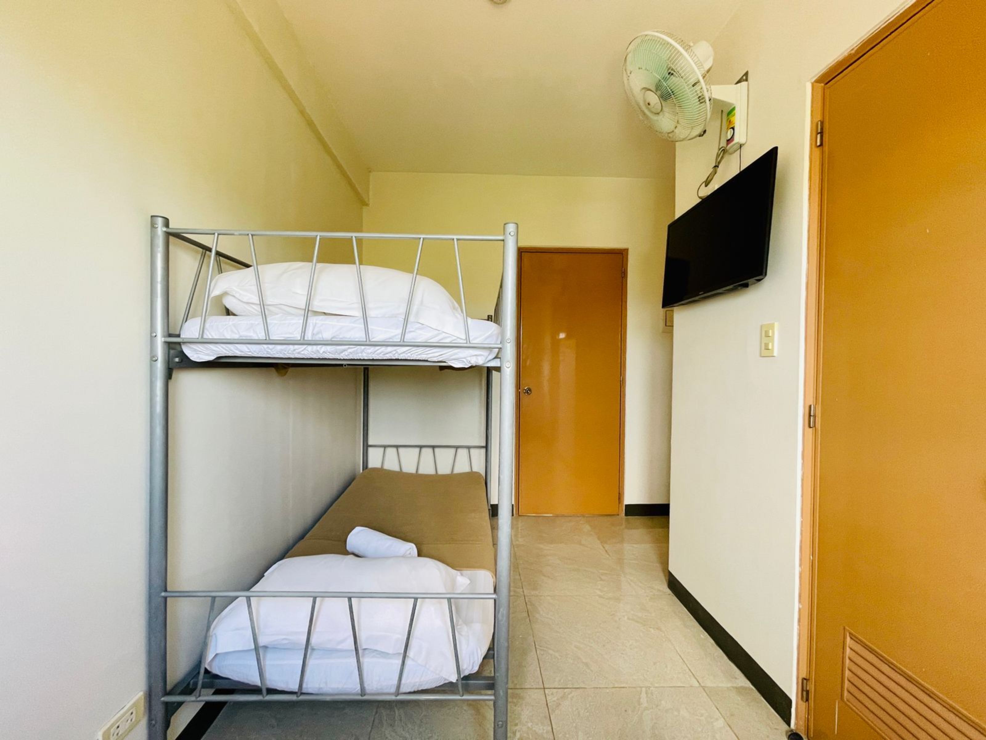 Oyo 823 Stay Inn