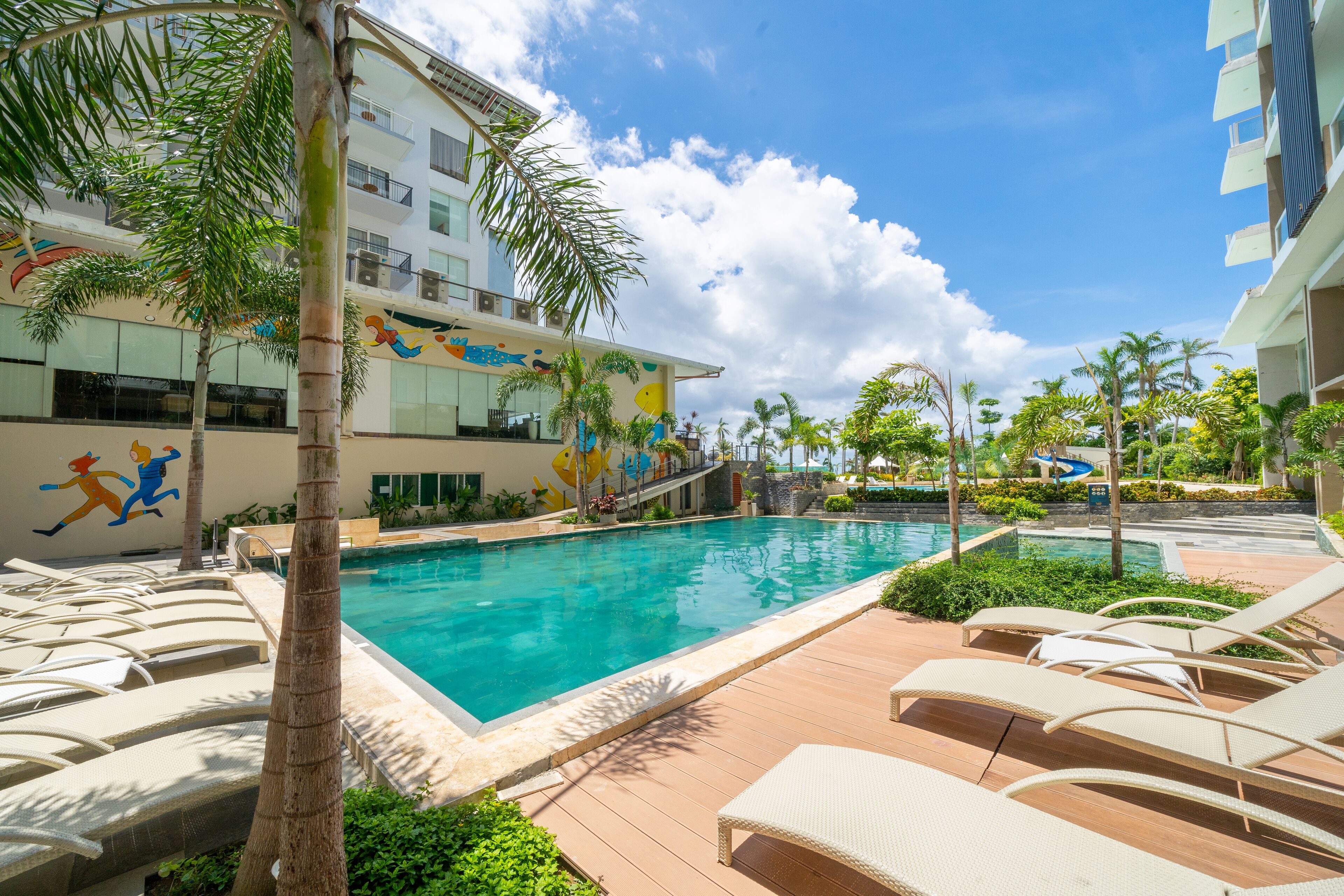 Solea Palm Mactan Resort