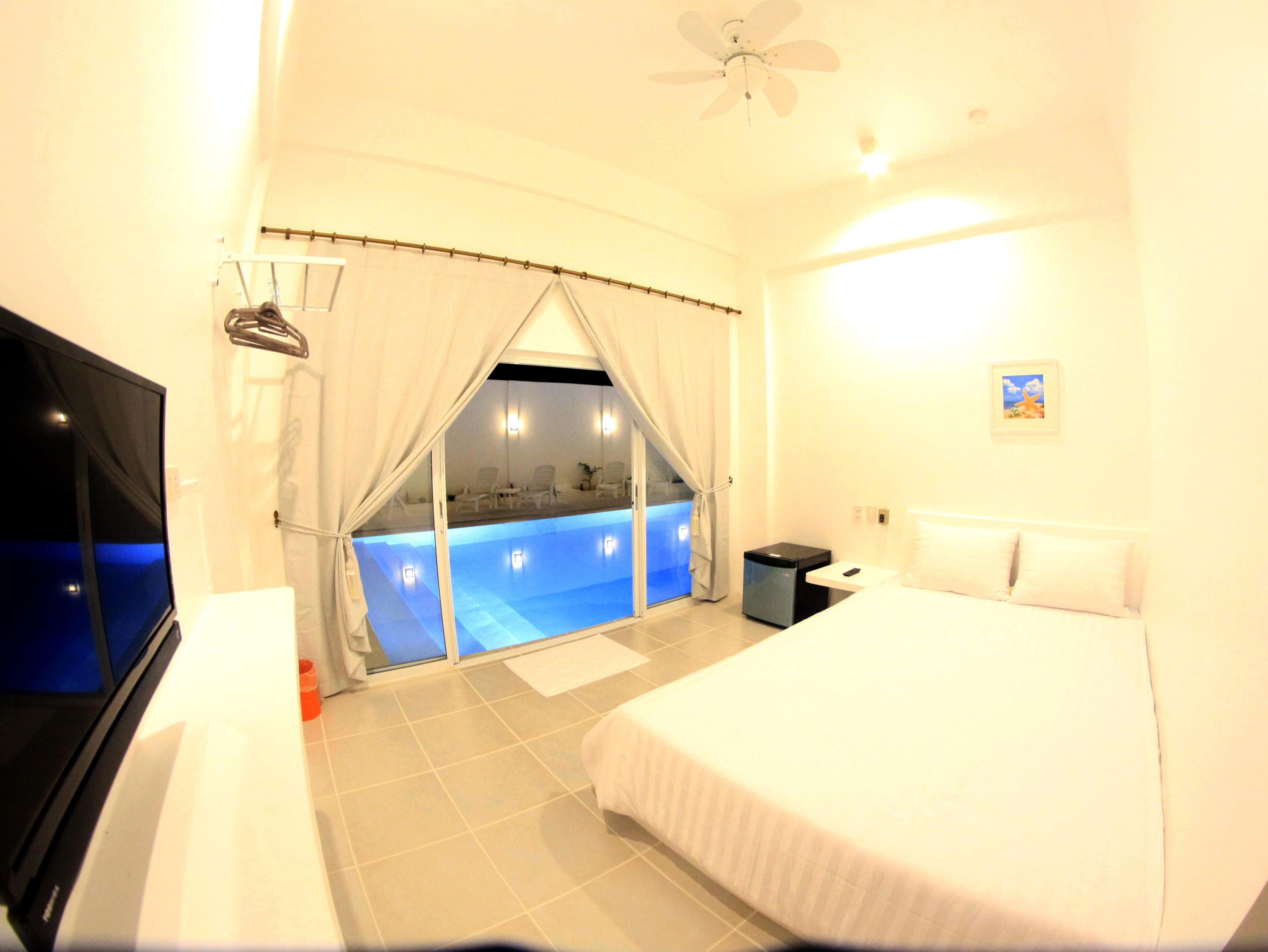 Bluewave Hotel
