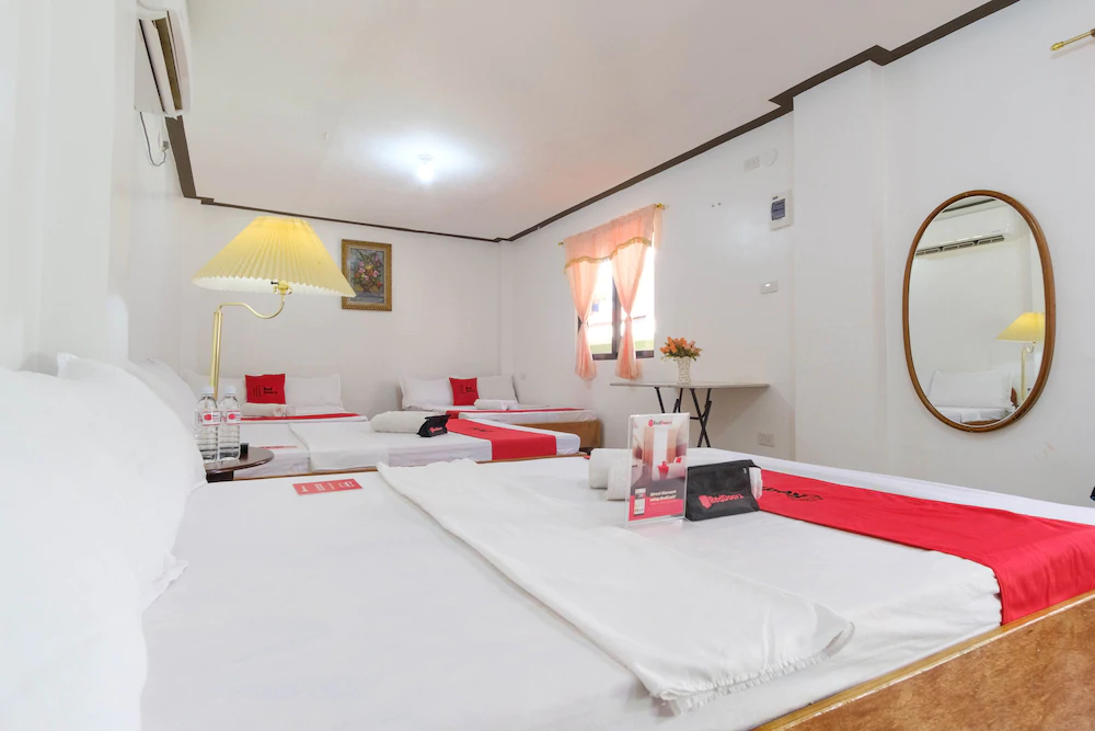 Cebuano Lodge by RedDoorz