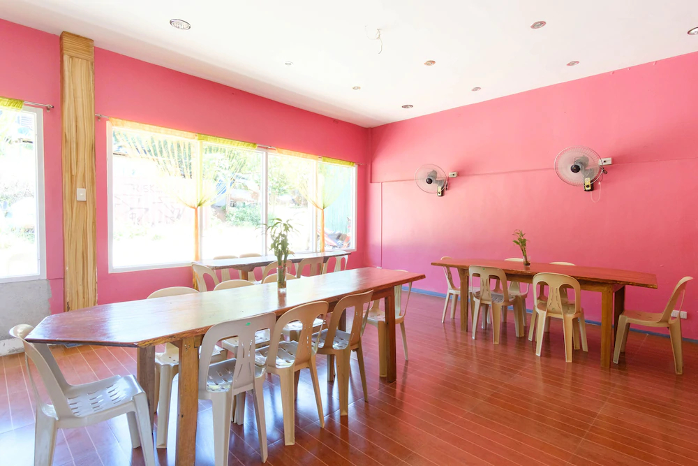Cebuano Lodge by RedDoorz