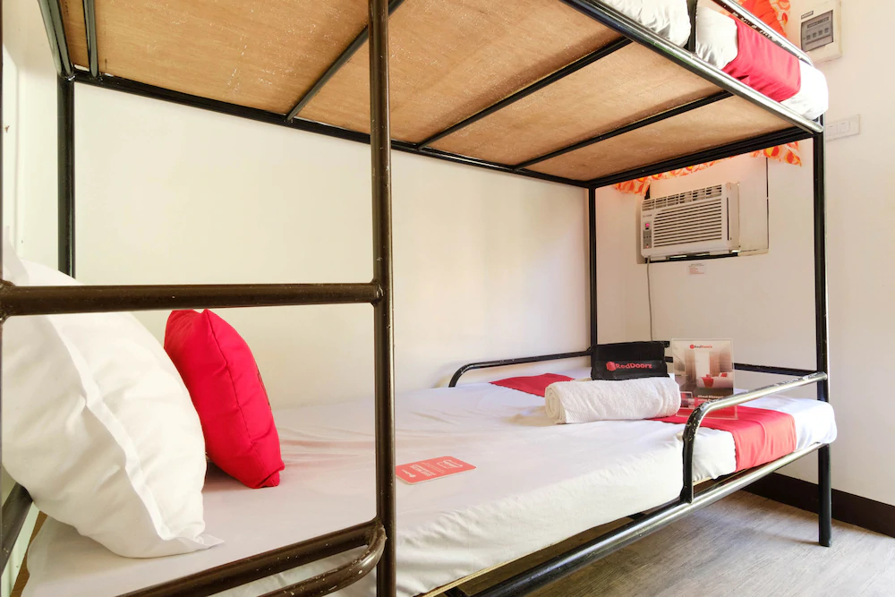 Cebuano Lodge by RedDoorz
