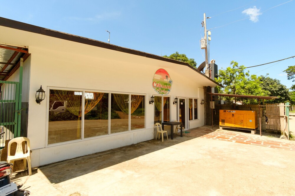 Cebuano Lodge by RedDoorz