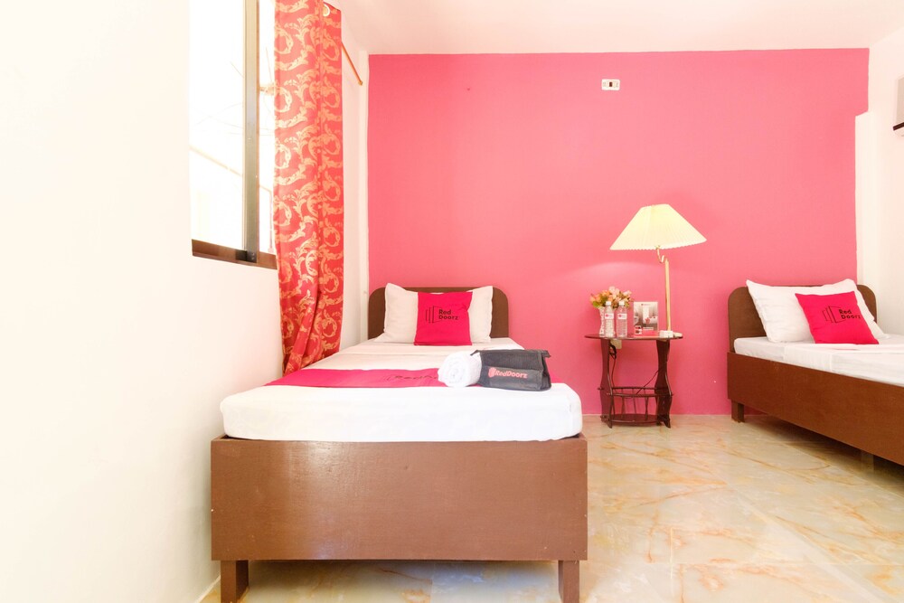 Cebuano Lodge by RedDoorz