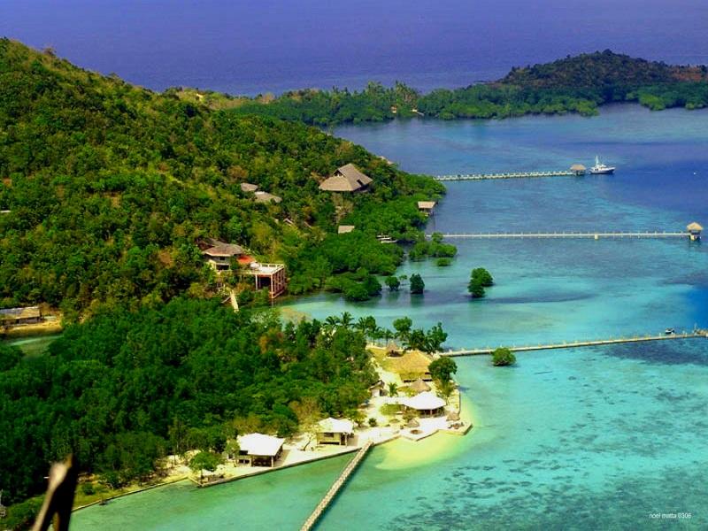 Coral Bay Beach and Dive Resort
